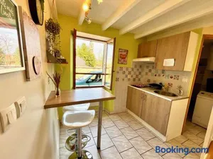 Image of Le Clocher, Studio duplex avec clim