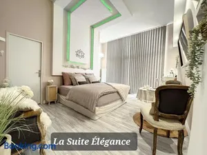 Image of Chambre avec spa, piscine et sauna privatif