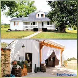 Image of Warrensburg, UCM, Whiteman AFB, KC Chiefs, Wedding Venue, Bring your Pet, Secluded Farmhouse