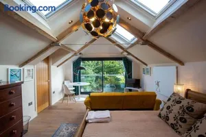 Image of The Tullet, boutique hideaway in Somerset
