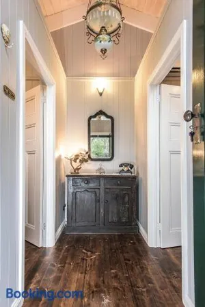 Image of Juniper & Rye cottage for two