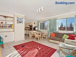 Image of Como Unit 5