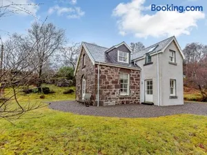 Image of 3 bed in Achnasheen CA120
