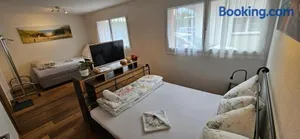 Image of Private Etage 5 Min vom Bahnhof - Parken - Küche - Netflix