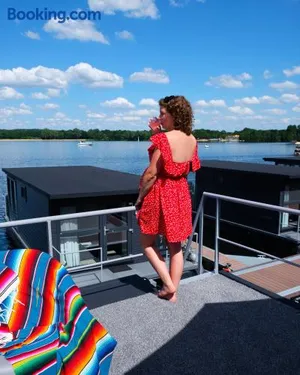 Image of Houseboats Mookerplas met dakterras