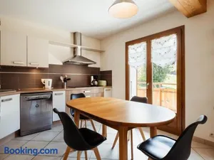 Image of 3***, proche pistes, ensoleillé, Wi-Fi, parking - FR-1-304-183