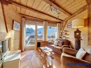 Image of Appartement 6 pers, 2 chambres, La Clusaz, WIFI, parking - FR-1-818-70