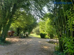 Image of Camping EAU NATURELLE 2 étoiles Bungalow ou Tente 4 personnes dans un environnement calme et dépaysant