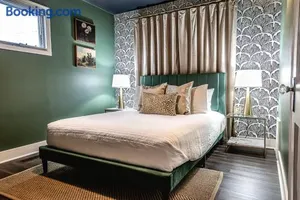 Image of Fauver Suite B