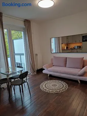 Image of Easy and Cozy
