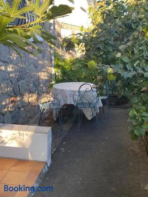 Image of Appartement charmant à Aurillac, jardin privé, 27 m²