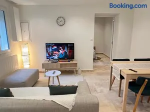 Image of Charming house 2BR, 100m to RER B Laplace station