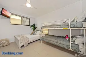 Image of Yeppoon CBD furnished apartment with pool!