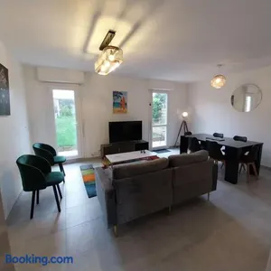 Image of Maison de ville proche de tout, 5min du centre ville & 20min de la plage