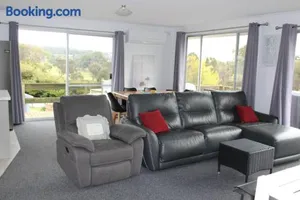 Image of Greens Beach Escape
