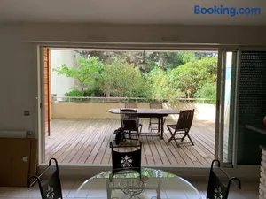 Image of Super appartement arboré avec barbecue et parking