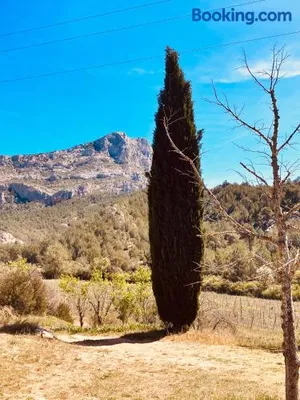 Image of Mas Provençal au pied de la sainte Victoire à 8 k d'Aix en provence