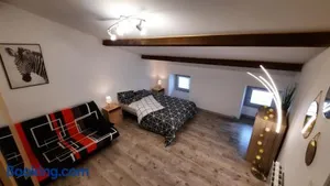 Image of Suite 3 pièces chambre+cuisine+SDB centre ville