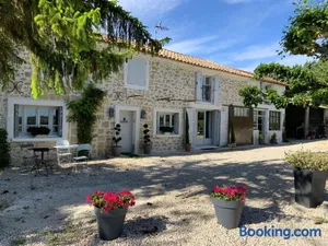 Image of Appt 2 pieces dans Mas provençal
