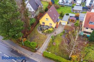 Image of Spacious Flat with Garden