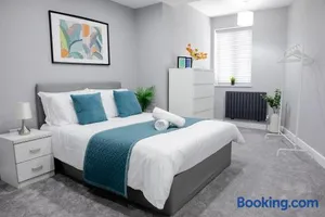 Image of Large Stylish House Close To Birmingham City Centre