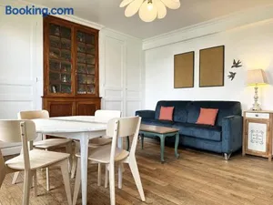 Image of L'Éclat Chartrain : Appartement Cosy