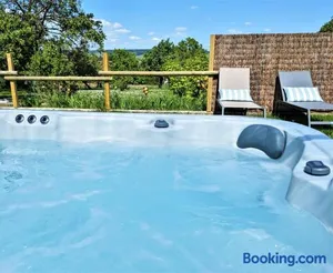 Image of Le Cémarose: spa, jardin, terrasse et jolie vue au cœur d'Epernay
