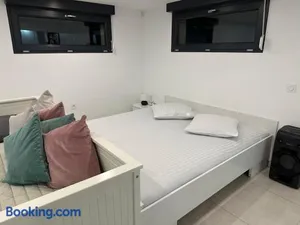 Image of Elvan’s home