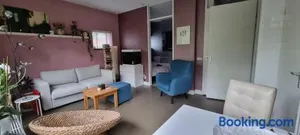 Image of Lovely 1 bedroom apartment with garden no smoking