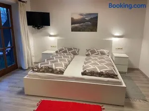 Image of Bergnest