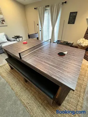 Image of Family Fun! Sleeps 8, King Bed, 2 Queens, and Sofa Bed, Games - in Rogers