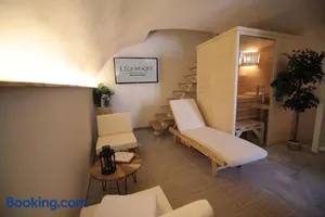 Image of Gîte de charme Haut de Gamme avec Jacuzzi et Sauna privatifs