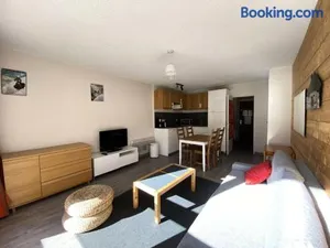 Image of Résidence Diamant 2 - Magnifique T1 vue sur les montagnes MAE-5591