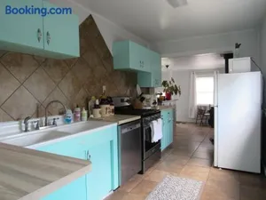 Image of Comfy log cabin in walking distance of downtown