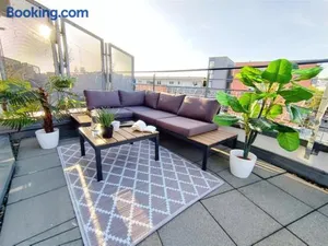 Image of Ulmer Penthouse für 7, Arbeitsplatz, XXL-Dachterrasse, Grill, Wii