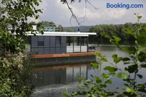 Image of Hausboot Black Pearl - LP1