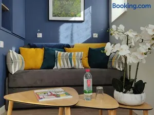 Image of Appartement lumineux 4* pour 2 à Vittel, proche thermes, WiFi, parking gratuit - FR-1-589-745