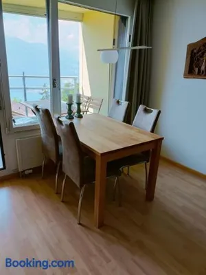 Image of Wohnung mit See und Bergsicht im vier Sterne Hotel