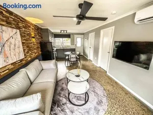 Image of Geelong West Unit