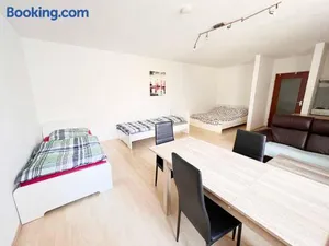 Image of Praktisches Apartment mit Flatscreen TV