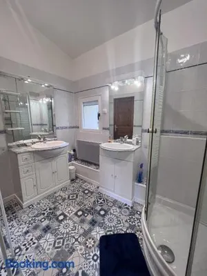 Image of Bienvenue Chez Vous