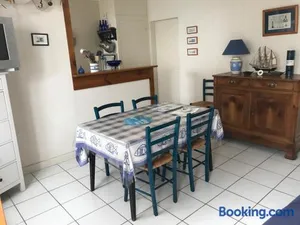 Image of Maison de vacances Arzaël à 200m de la plage célèbre de Mr Hulot
