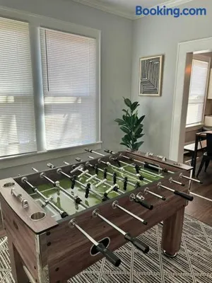 Image of Downtown Charm, 3 Bdr, Near Rest and Bars