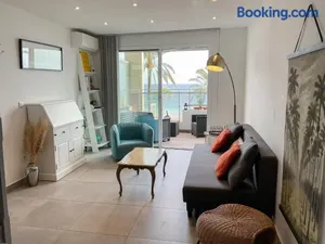 Image of La Prom 2 - a two bedroom apartment with a sea view