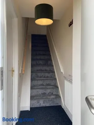 Image of Cosy Apartment with Office & Parking in Cranfield