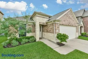 Image of Early Green Neighborly Home