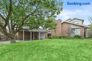 Image of Direct access to Park 4 Bedroom Nice House