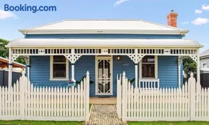 Image of CERULEAN HOUSE - Iconic Renovated Period Home - Close to Everything