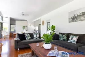 Image of Lily Pad at Byron Bay