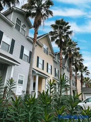 Image of 3 Story Lake House Near Historic Downtown